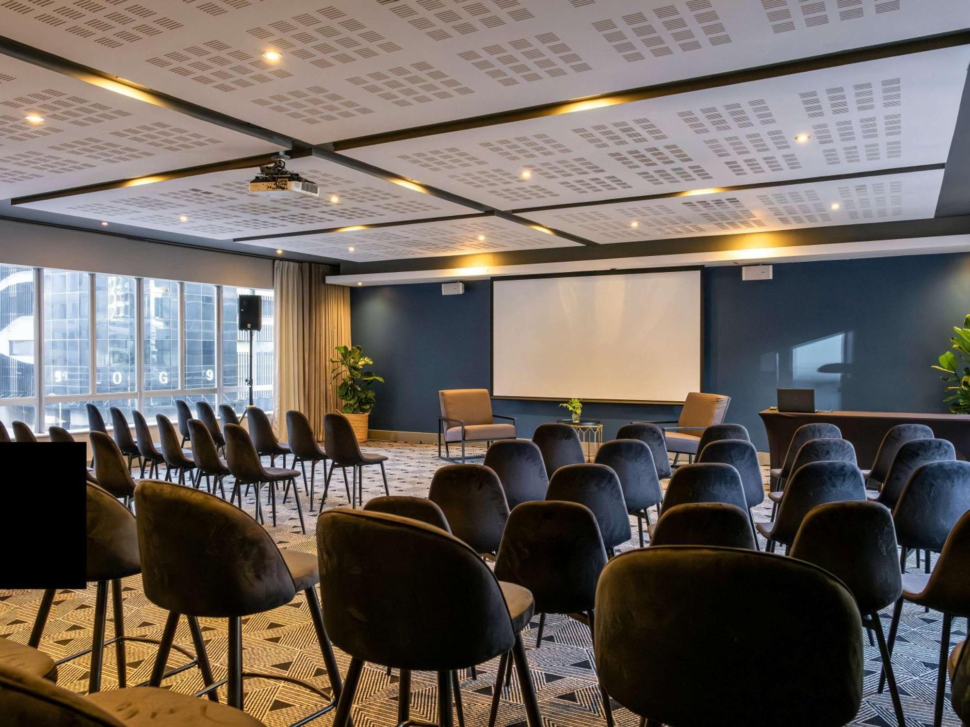 Radisson Blu & Residence, 5*
